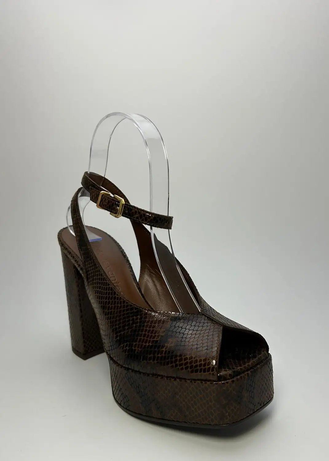 Immagine del retro dell articolo